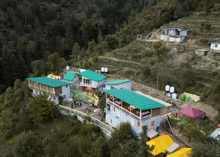 The Rare One\'S Mukteshwar - Resort & Cafe